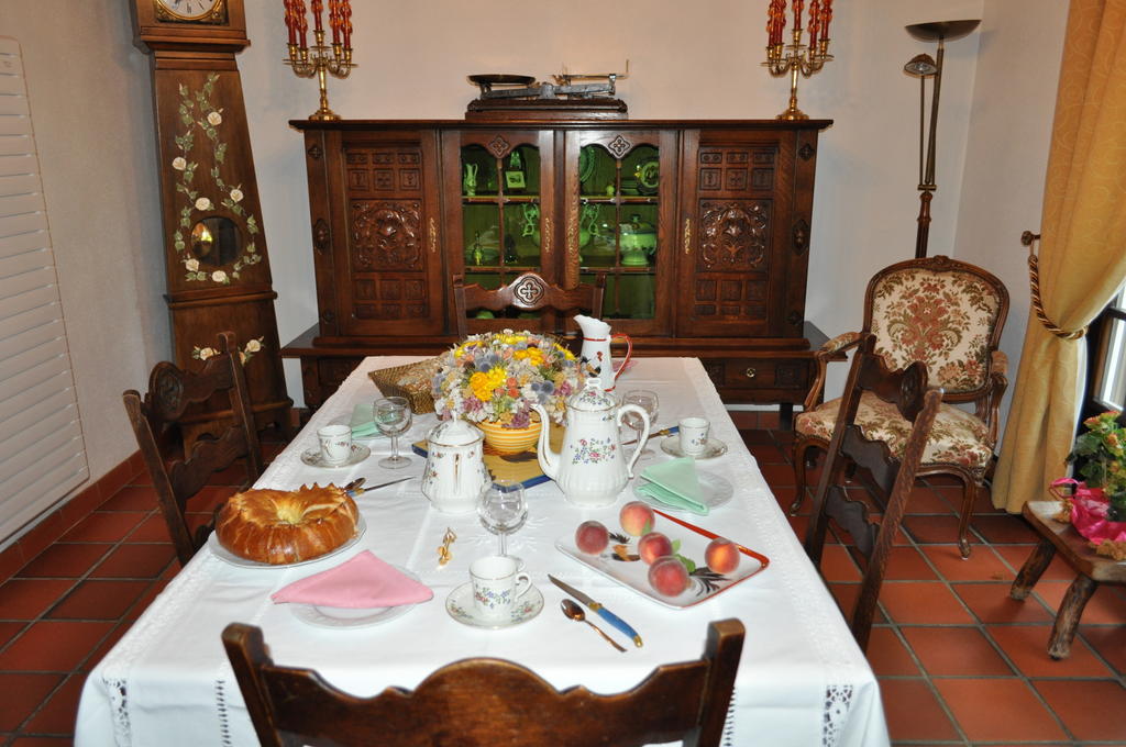 Hotel-Logis La Coraline Gannat Rom bilde