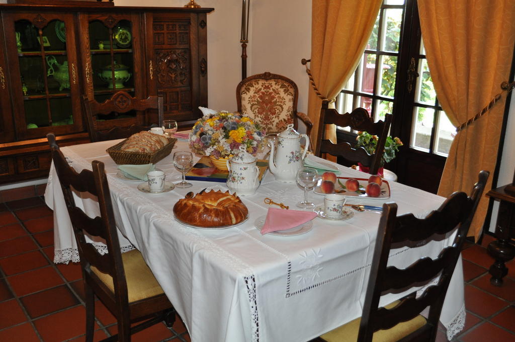 Hotel-Logis La Coraline Gannat Rom bilde