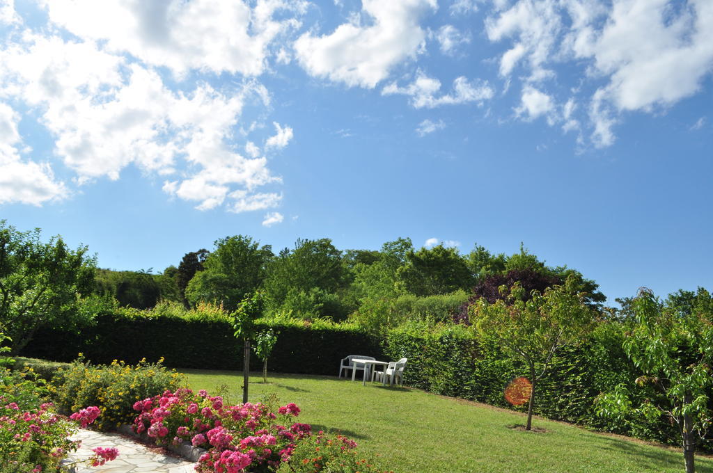 Hotel-Logis La Coraline Gannat Rom bilde
